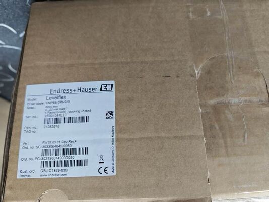 신뢰할 수 있는 유도 레이더 레벨 트랜스미터 Endress Hauser FMP56-2PN9/0