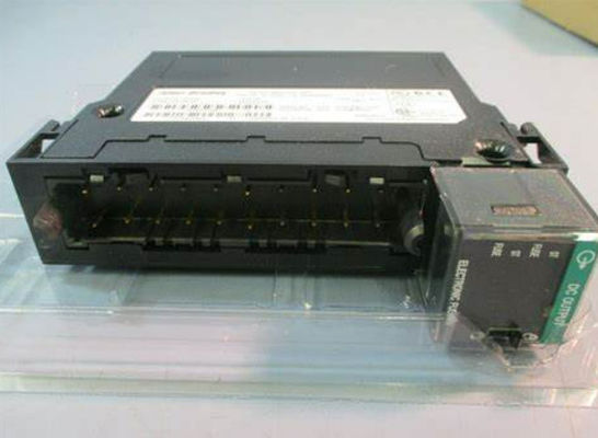 1756-OB16E 앨런 브래들리 컨트롤로직스 16 포인트 D/O 모듈 전압 12-24 볼트 DC