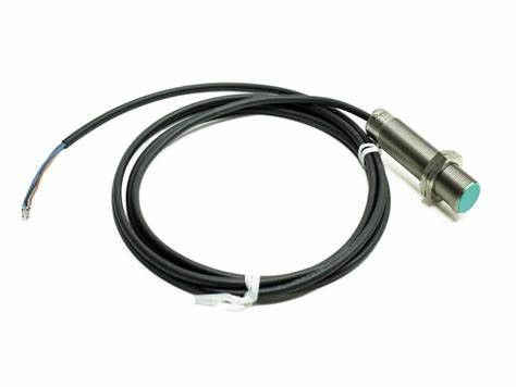 PEPPERL FUCHS 8mm 플러시 용량 센서 CBB8-18GS75-E2 정밀 검출