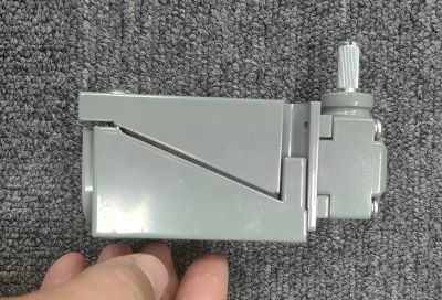 ALLEN BRADLEY 802T-ATP 1 GHz 프로세서 2GB 내부 플래시 및 32GB 확장 플래시 산업용