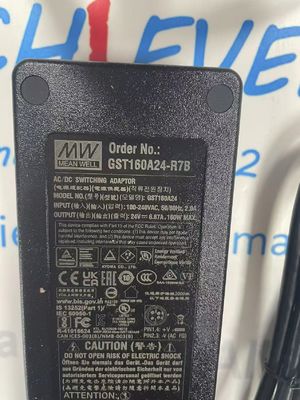 GST160A24-R7B AC/DC 데스크톱 어댑터 24V 160W
