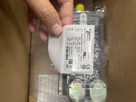 슈나이더 BMH1001P11F2A 브레이크 렉시엄 32 3.3Nm 6000rpm 키 셰프트 IP54 128비트 인코더