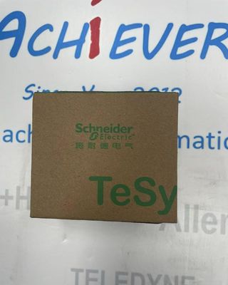 내구성 있는 슈나이더 일렉트릭 LRD21 열 과부하 릴레 7.874" 200.00mm 장착 구멍 간격 및 NAMUR 인터페이스
