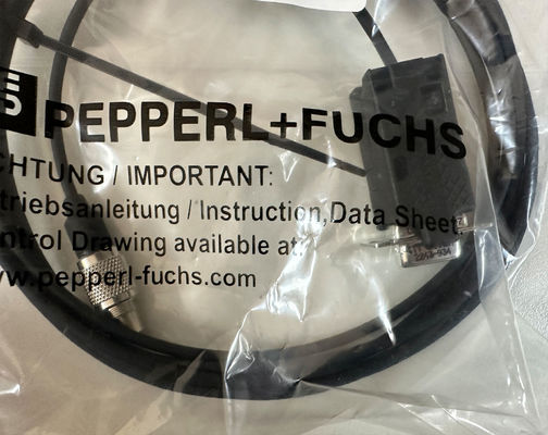 P&F UC-30GM-R2  Interface cable