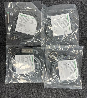시멘스 3RG4014-0CD00 인덕션 스위치 IP66/67 침입 보호 및 최대 측정 스판 1300 mbar 522 inH2O