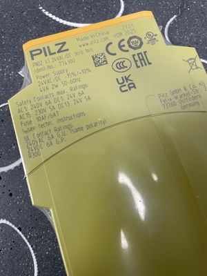 PILZ PNOZ X1 비상 정지 안전 릴레이