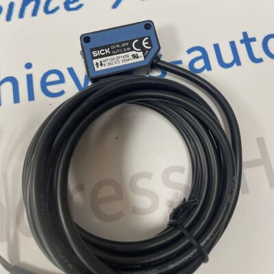 SICK WT100-2P1439는 초소형 광전기 센서입니다.